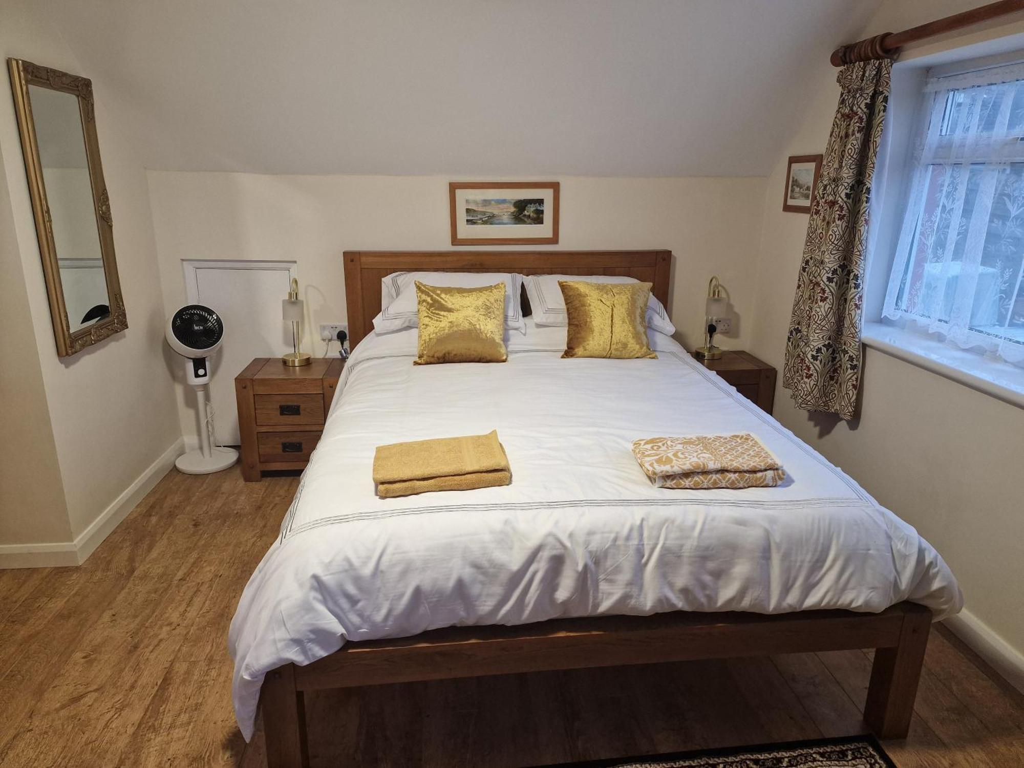 Woodvale Bungalow Little Haven Екстер'єр фото